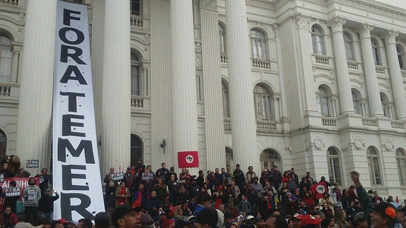 A ação é mobilizada principalmente via redes sociais, pelo movimento CWB Contra Temer e Frentes Brasil Popular e Povo Sem Medo
