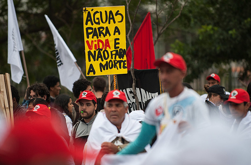 Grandes grupos empresariais orquestram um plano de privatização completa da água
