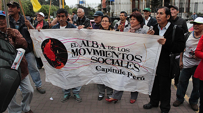 Capítulo Peru da Alba Movimentos