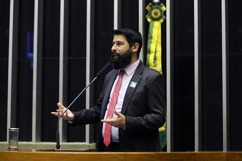 Herbert Claros, do Sindicato dos Metalúrgicos de São José dos Campos, defendeu realização de plebiscito sobre fusão da Embraer com a Boeing