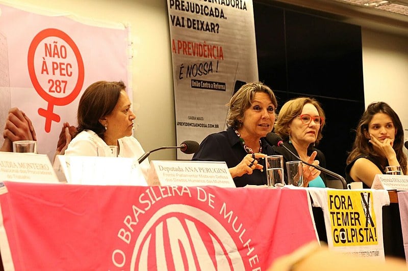 Audiência pública realizada na Câmara Federal nesta quarta-feira (8) sobre o impacto da proposta de Reforma da Previdência entre as mulheres