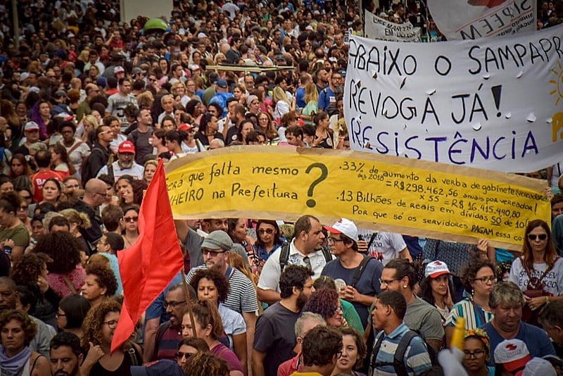 Algumas áreas já estão com o atendimento precarizado e servidores estão adoecendo com o sucateamento do serviço público