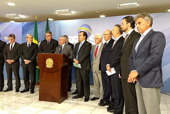 O presidente não eleito Michel Temer fala sobre as alterações na proposta da reforma da Previdência nesta terça (21)