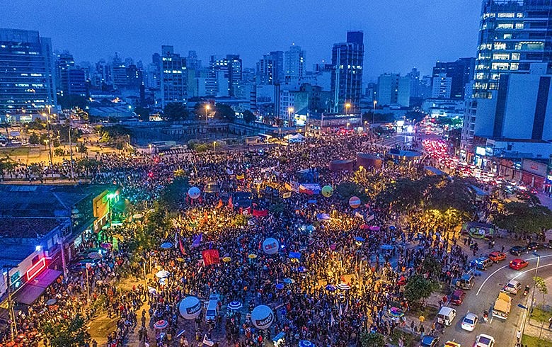 Centrais fizeram greve nacional de impacto em abril de 2017; agora, querem repetir a dose contra Bolsonaro