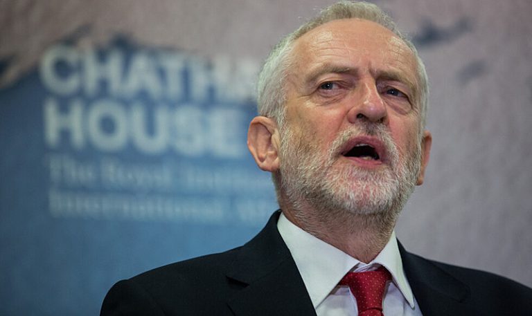 Entrevista: Jeremy Corbyn destaca importância de Lula e desafios impostos pela extrema direita