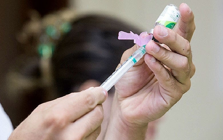 A Baixada tem a menor cobertura vacinal do estado: 36,8% da população imunizada