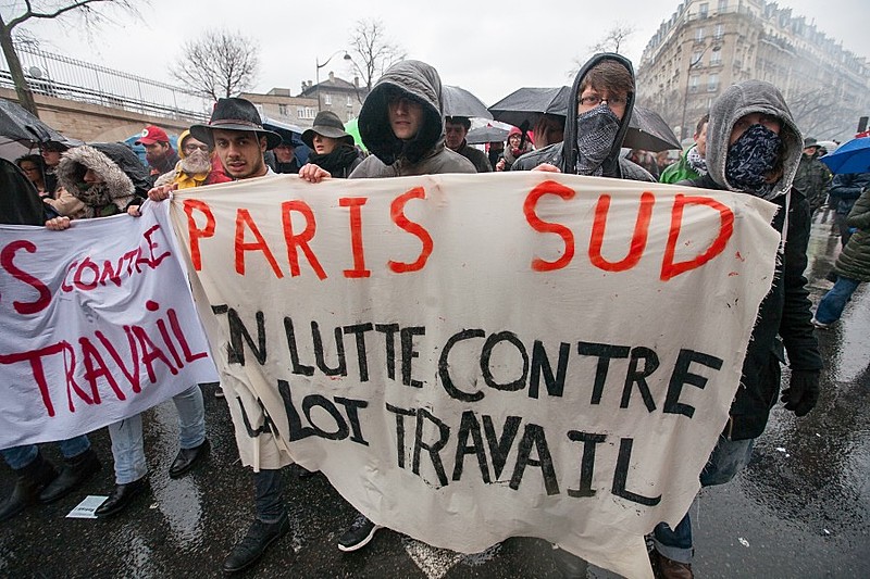 Manifestação em Paris, na França, contra a nova lei do trabalho