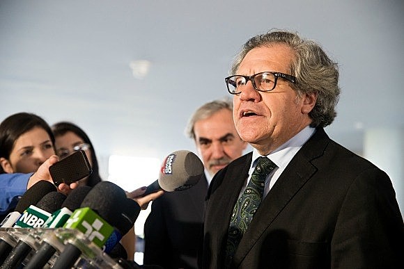 Uruguaio Luis Almagro dirige a Organização dos Estados Americanos (OEA)