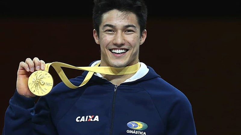 Arthur Nory conquistou a medalha de ouro na barra fixa no Campeonato Mundial de Ginástica Artística em Sttutgart, na Alemanha