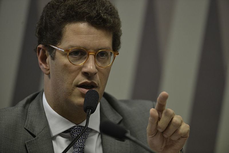 Ricardo Salles pretende terceirizar o monitoramento do desmatamento da Amazônia