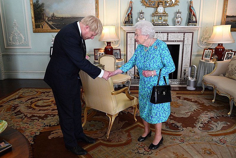 O pedido de Johnson é visto como uma forma de dificultar as atividades dos parlamentares que se opõem ao à saída sem acordo