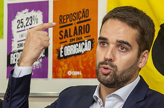 "Se a política fazia a diferença para a geração pós golpe militar, essa passa a dar lugar à gestão. Como se existisse uma técnica neutra"