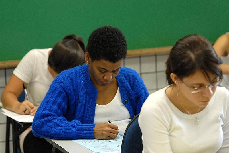 Neste domingo, serão 45 questões de Linguagens, Códigos e suas Tecnologias, 45 questões de Ciências Humanas e suas Tecnologias e uma redação