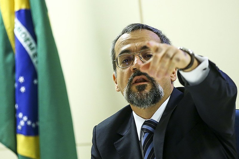 O ministro da Educação Abrahan Weintraub, um dos responsáveis pelos cortes
