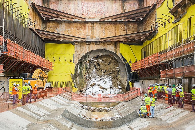 Lance inicial para privatização proposto é de R$ 189 mi. Junto da linha 17, obras já custaram R$ 10 bi