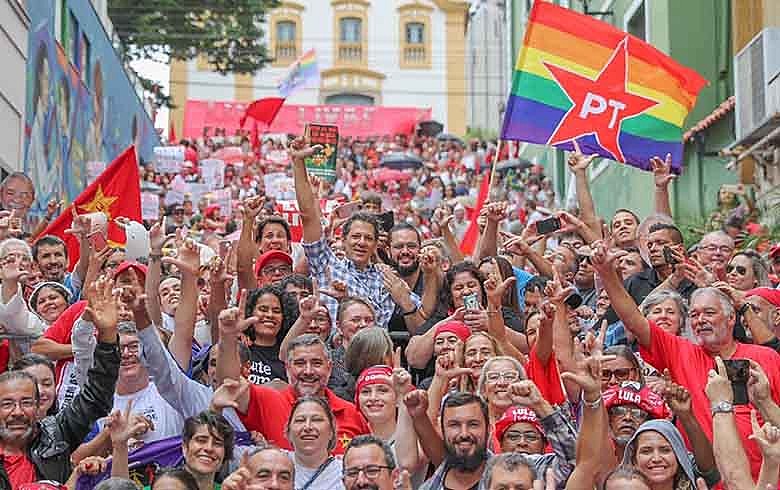 Haddad disse que existe uma consciência maior de que se cometeu uma injustiça grave ao presidente Lula