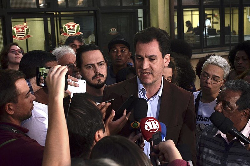 Defesa das lideranças do movimento de moradia concede coletiva na segunda-feira (24), logo após as prisões