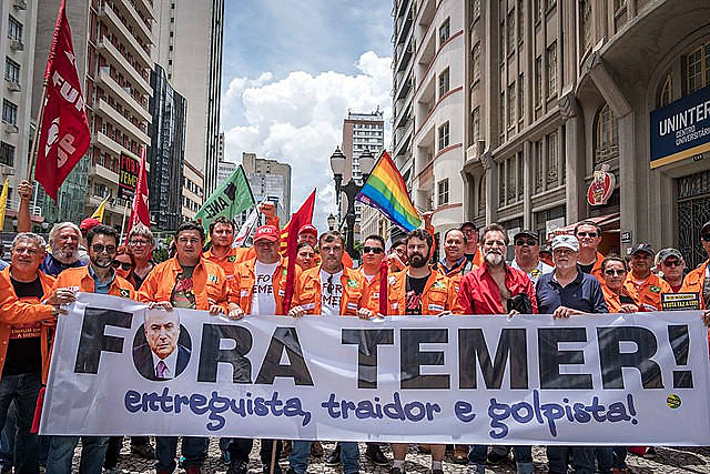 CUT, CTB, CSP Conlutas, Força Sindical, UGT e Nova Central em ato no dia em novembro de 2017.