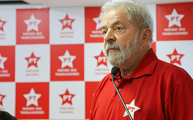 Decisão sobre condenação de Lula foi anunciada um dia depois de votação da reforma trabalhista no Senado