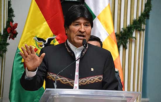 Em meio a protestos dos opositores, Morales alertou nesta quarta para uma possível tentativa de golpe em curso no país