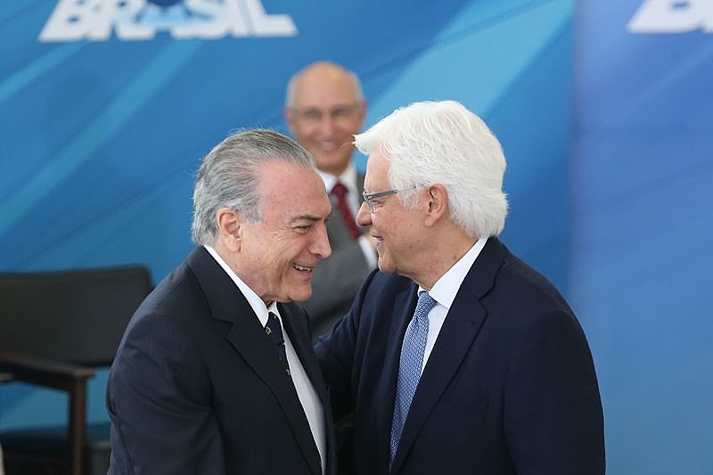 Moreira Franco é uma das figuras mais próximas do usurpador Michel Temer