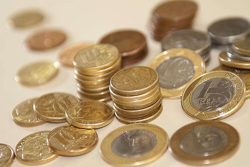 Parcela da população adulta endividada no país chega a 62 milhões de pessoas