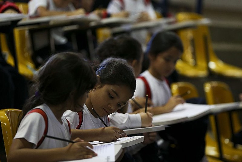 Medidas teriam sido tomadas de maneira impositiva e sem diálogo com os trabalhadores