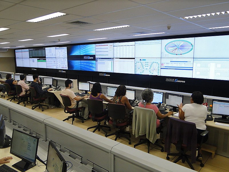 Os 4 mil sistemas administrados pelo Serpro estariam na mira de gigantes como Google, IBM e Microsoft