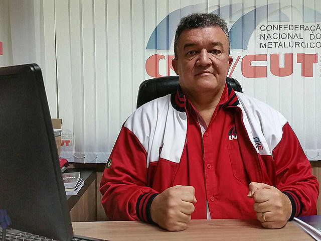 Cayres falou sobre o aumento do número de desempregados após o golpe e a política de enfraquecimento da indústria nacional