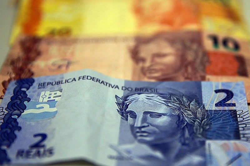 Valor anunciado pelo governo não melhora as condições de consumo das famílias