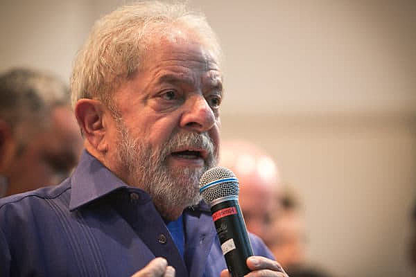 Habeas corpus intenta evitar la prisión del ex presidente Lula