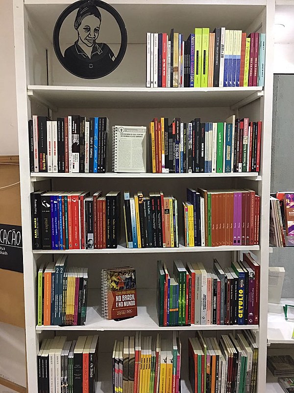 A Biblioteca Popular Carolina de Jesus ficará aberta de segunda a sexta-feira, das 13h às 18h