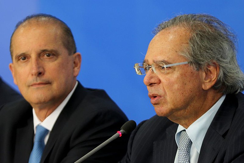 O ministro Onyx Lorenzoni da Casa Civil, voltará das férias com sua pasta enfraquecida