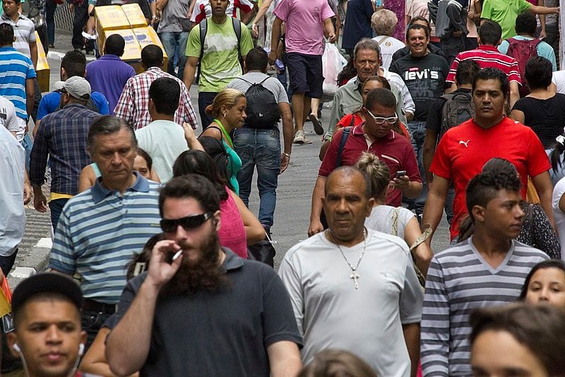 De 2002 a 2016 havia redução na desigualdade de renda conforme a medição apresentada pelo índice de Gini