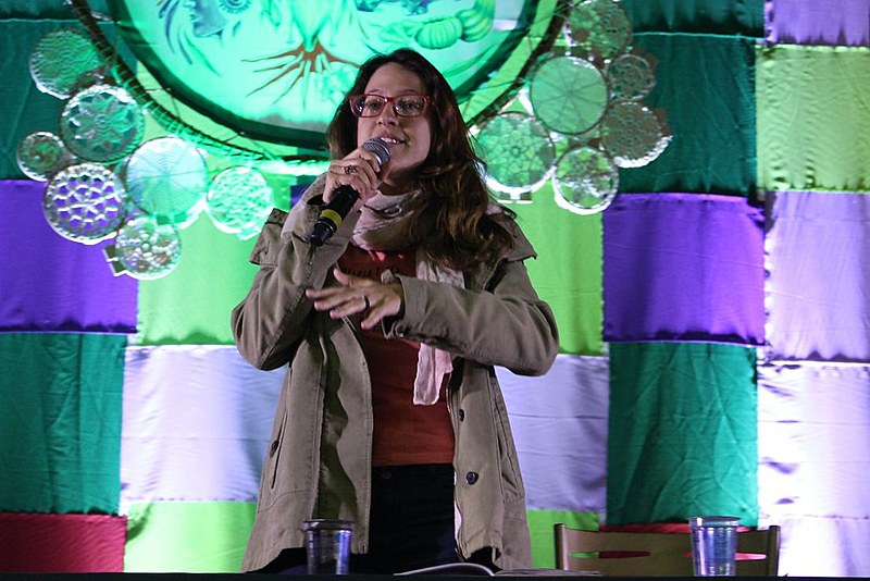 Bella Gonçalves: "“Temos vários exemplos de movimentos artísticos e do campo que foram se articulando com as ocupações de terra na cidade"