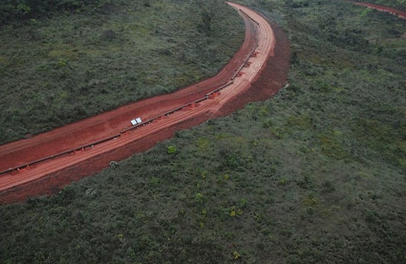 Tubulação de mineroduto da Anglo American se rompe em Minas Gerais