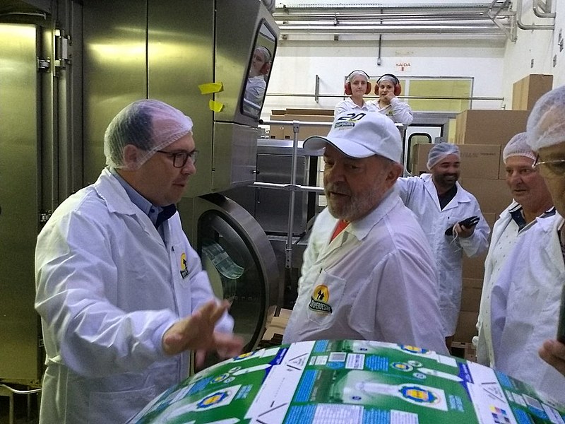 Lula visitou a Cooperoeste, localizada em São Miguel do Oeste (SC) na tarde deste domingo (25).