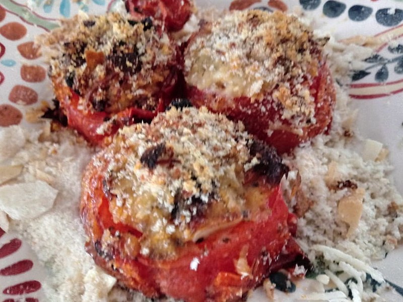 Os tomates são o=uma ótima opção de entrada leve e simples de fazer