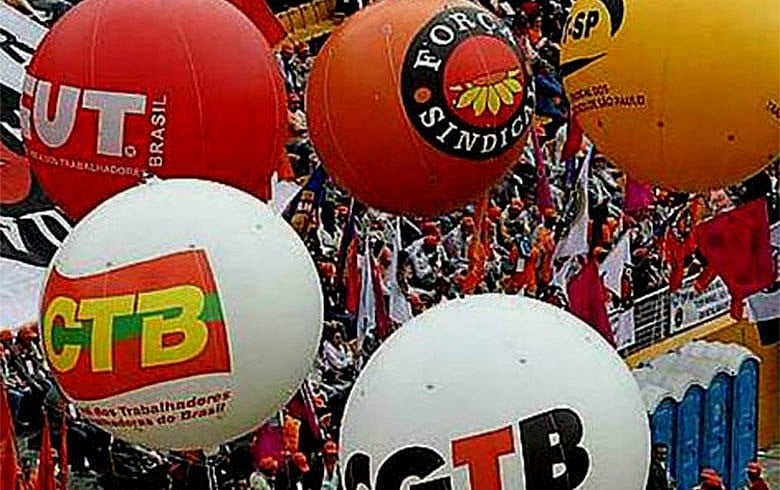 Enquanto fazem atos nas ruas, os sindicalistas abrem negociação no Parlamento e tentam conter iniciativas do STF em questões trabalhistas, em temas como terceirização.