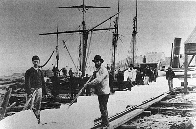 Frederic Tudor, o rei do gelo, criou um negócio baseado em cortar, embalar e exportar a água congelada no inverno dos lagos perto de Boston