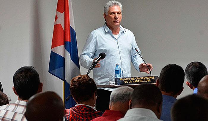 O engenheiro Miguel Díaz-Canel destacou-se como dirigente do Partido Comunista, durante os anos de 1990