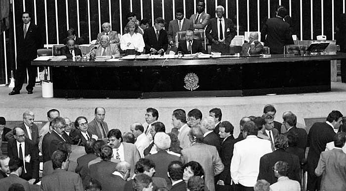 Plenário do Senado na votação da emenda constitucional nº 8, de 1995, que acabou com o monopólio estatal das telecomunicações