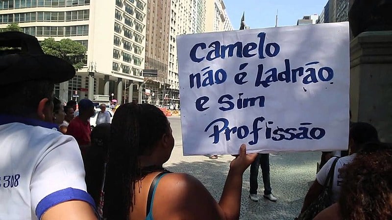 A nova lei atualiza uma antiga, que existe há mais de 25 anos. Ela foi aprovada no final de setembro com nenhum voto contrário