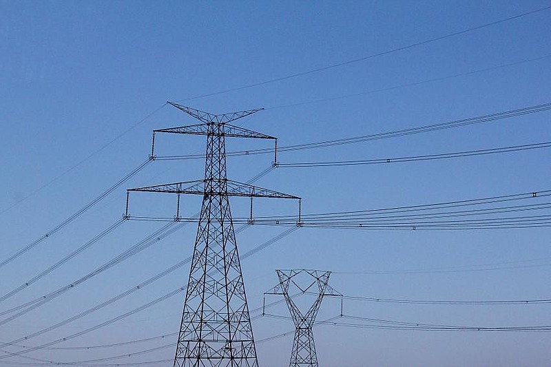 Justiça do Trabalho suspende privatização da Eletrobras e de suas subsidiárias.