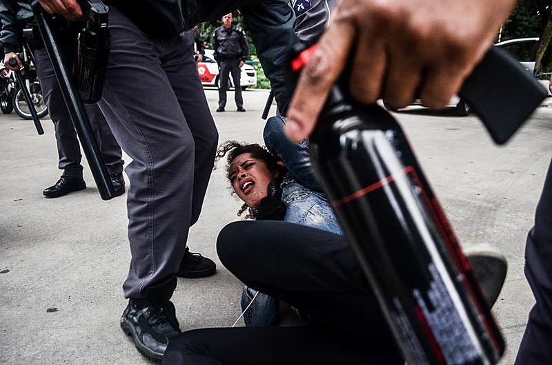 A estudante Tereza, de apenas 15 anos, foi agredida por policiais em SP
