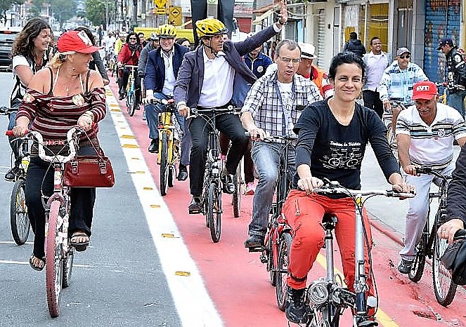 Parte dos recursos arrecado com multas foi investida por Haddad na construção de ciclovias