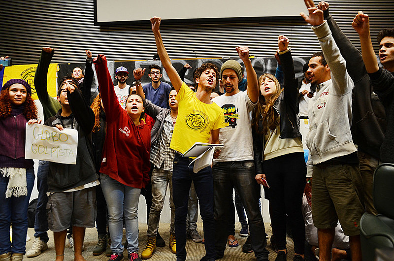 O projeto prevê que os alunos poderão escolher a área na qual vão se aprofundar já no início do ensino médio.