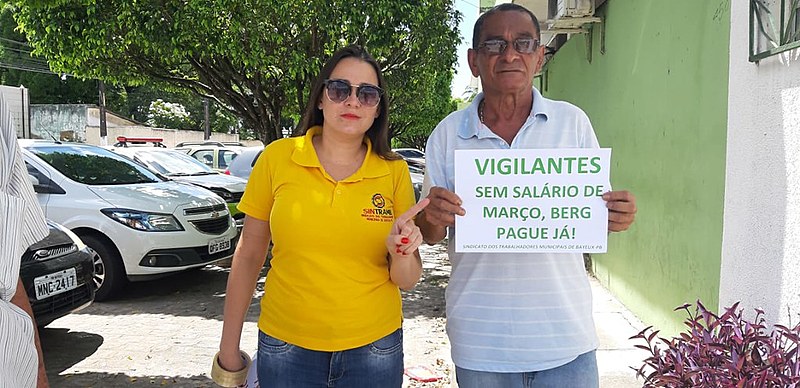 Vigilantes protestam contra descaso.