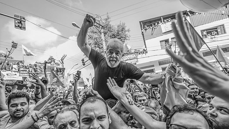“Como migrante, trabalhador, líder sindical e visionário político, Luiz Inácio Lula da Silva passou sua vida lutando por democracia"