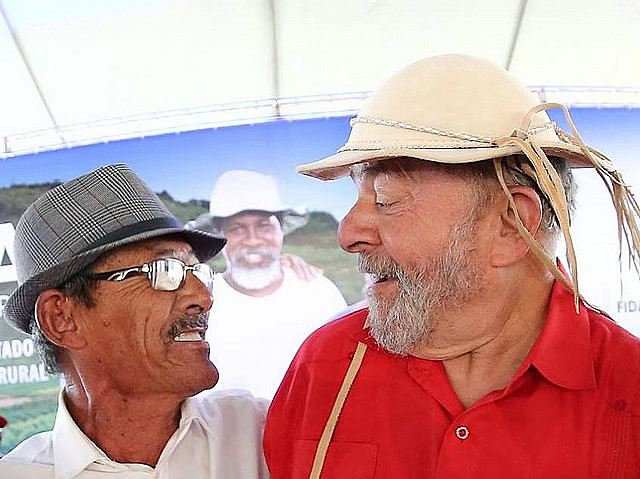 Ex mandatario recibirá diversos homenajes a lo largo del recorrido que se realizará en autobús en la mayor parte del tiempo